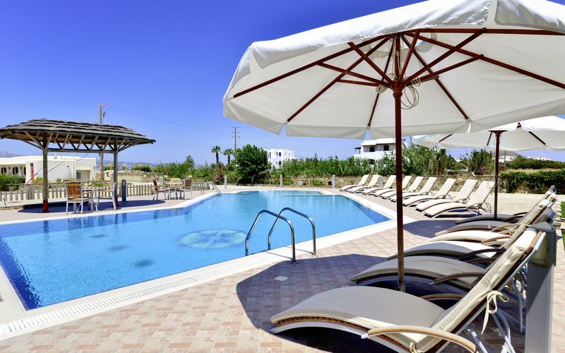 Poolområde på Hotel Harmony på Naxos i Grækenland.