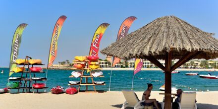 Stranden ved Hotel Hilton Ras Al Khaimah Resort & Spa i Ras Al Khaimah, De Forenede Arabiske Emirater.