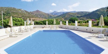 Pool på hotel Hiona Holidays i Plakastro, Kreta