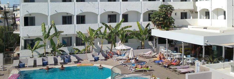 Poolområde på Hotel Imperial på Kos, Grækenland.