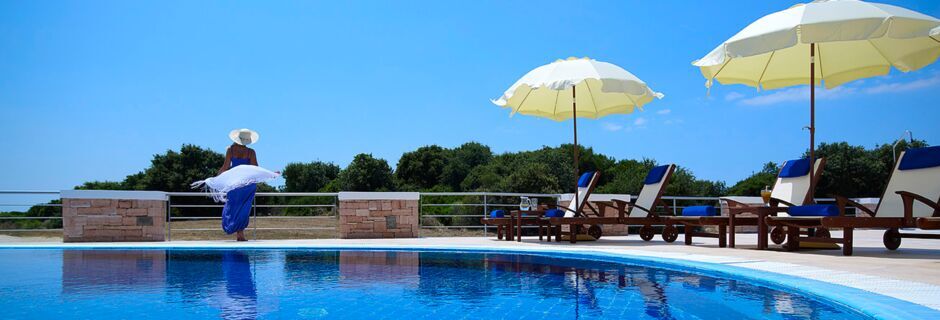 Pool på hotel Ionian Theoxenia i Kanali, Grækenland