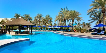 Poolområde på Hotel JA Beach i Dubai, De Forenede Arabiske Emirater.