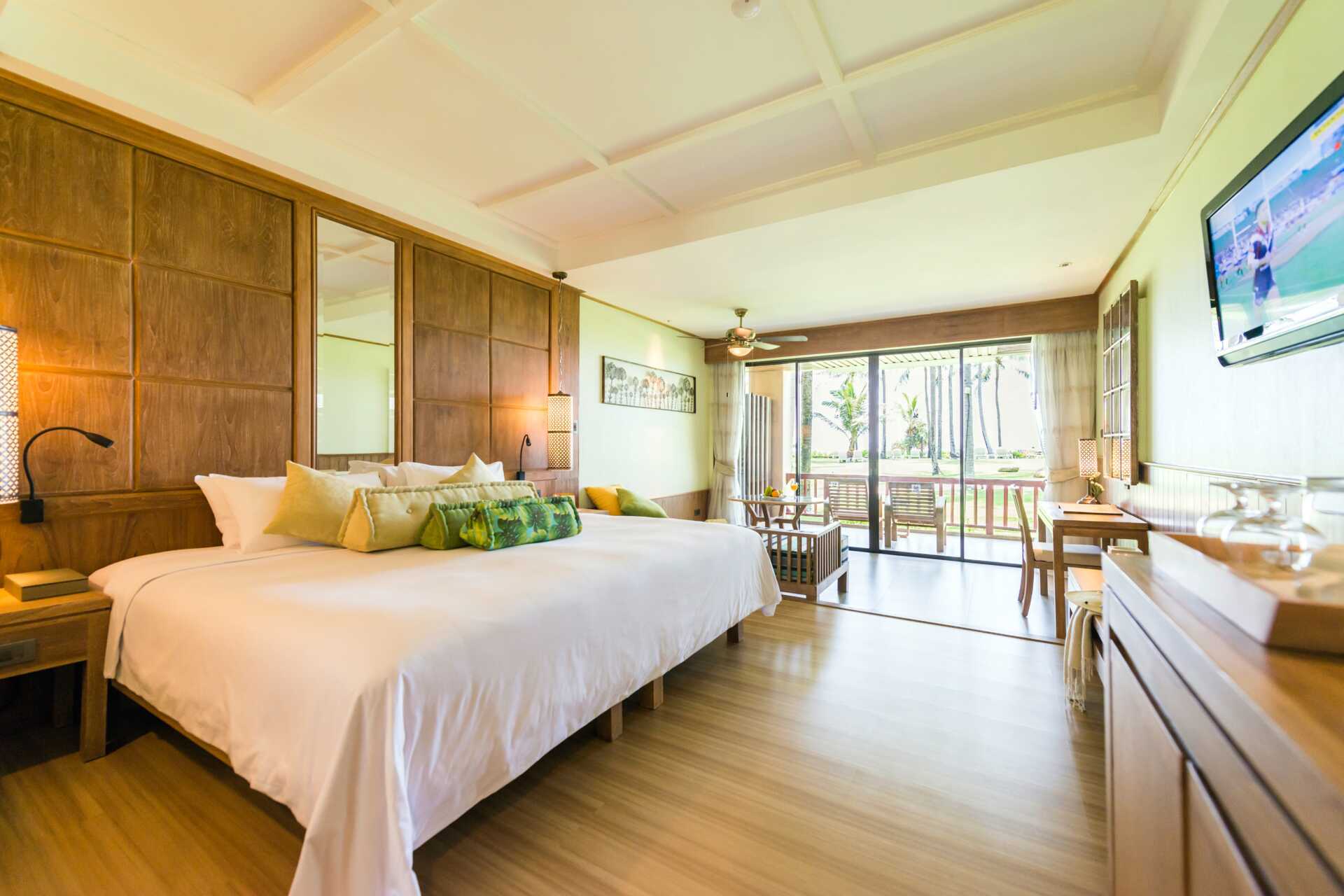 Junior-suite på hotel Katathani Phuket Beach Resort, Thailand.