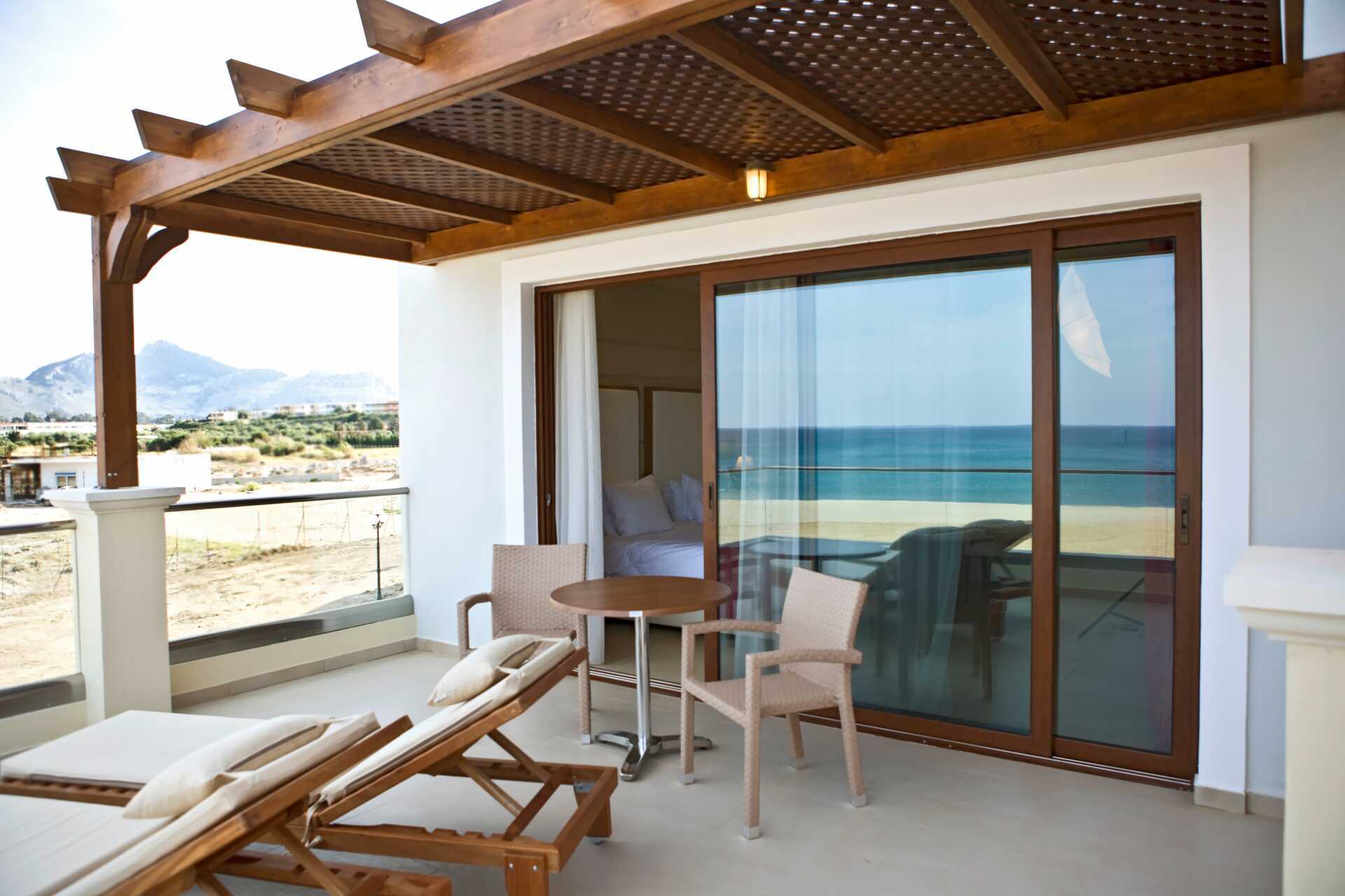 Junior-suite på hotel Mythos Beach, Rhodos.