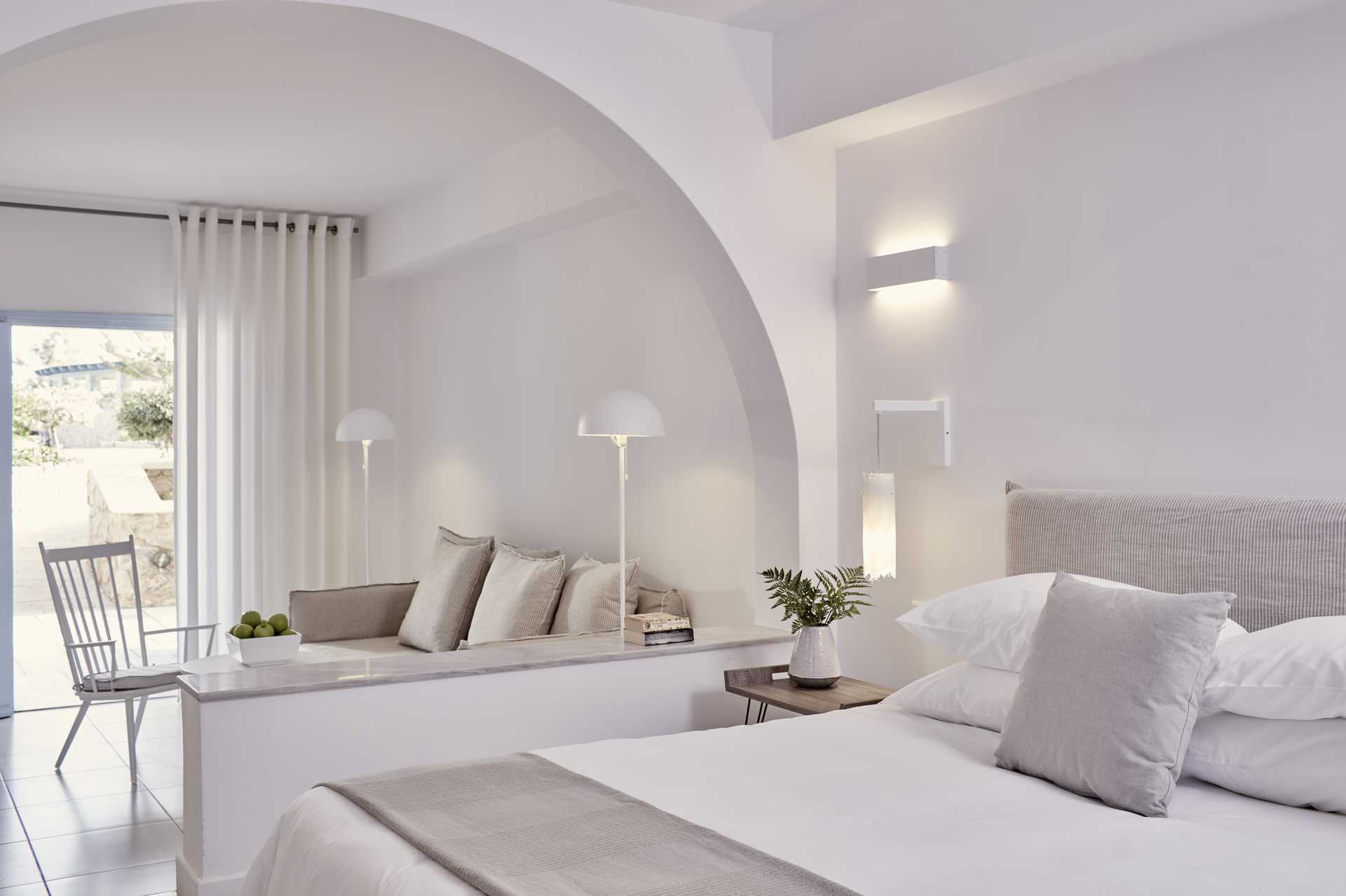 Junior-suite på Santo Miramare Resort i Santorini, Grækenland.