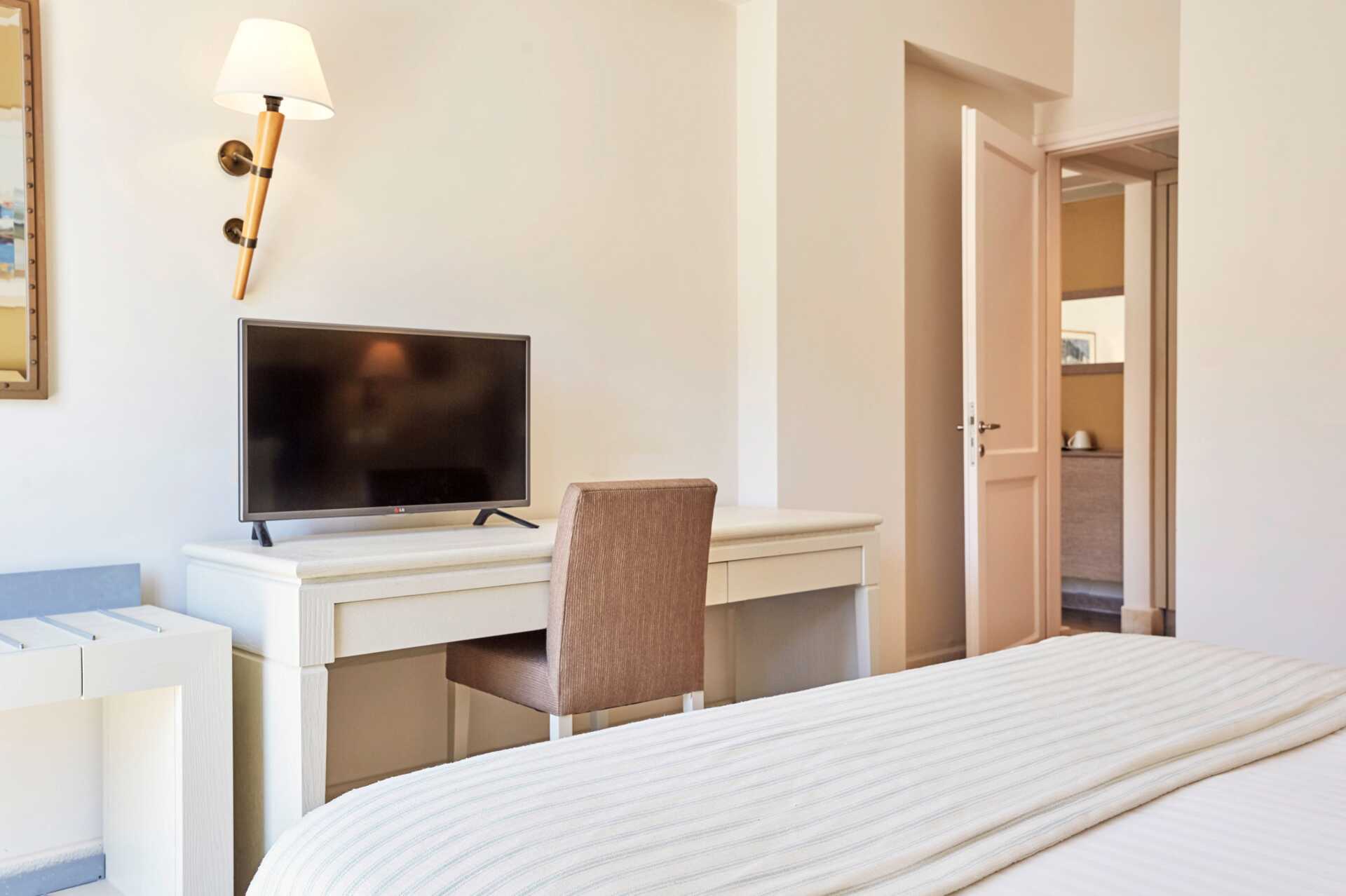 Junior-suite Superior på hotel Grand Bay Beach Resort på Kreta, Grækenland.