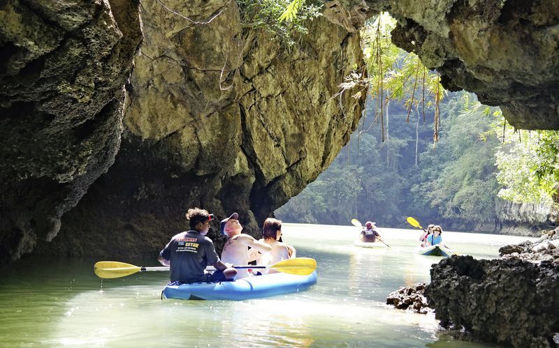 Kajakeventyr i Phan Nga Bay nationalpark