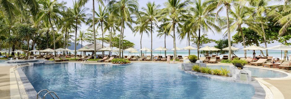 Apollo hotel Katathani Phuket Beach Resort & Spa ligger lige ved Kata Noi Beach