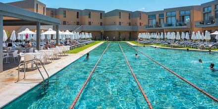 Det nye poolområde på Kiani Beach Resort, Kalives, Kreta.