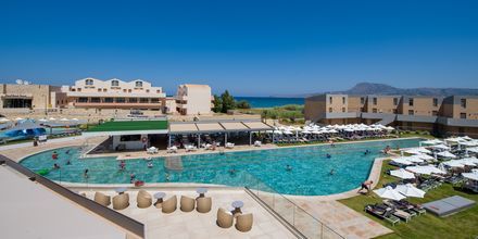 Det nye poolområde på Kiani Beach Resort, Kalives, Kreta.