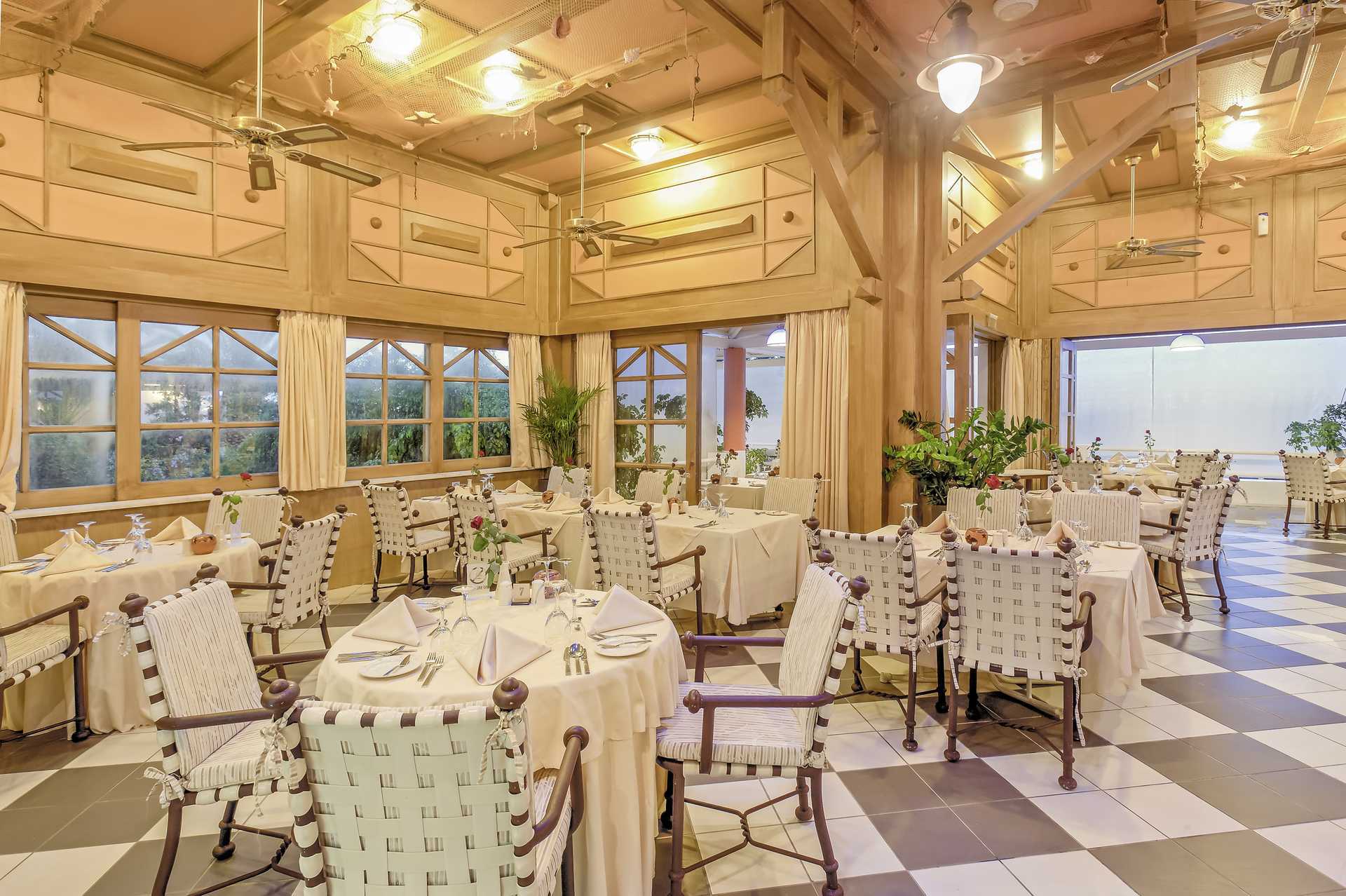 Artemis Tavern på Aldemar Knossos Royal hotel i Hersonissos, Kreta.