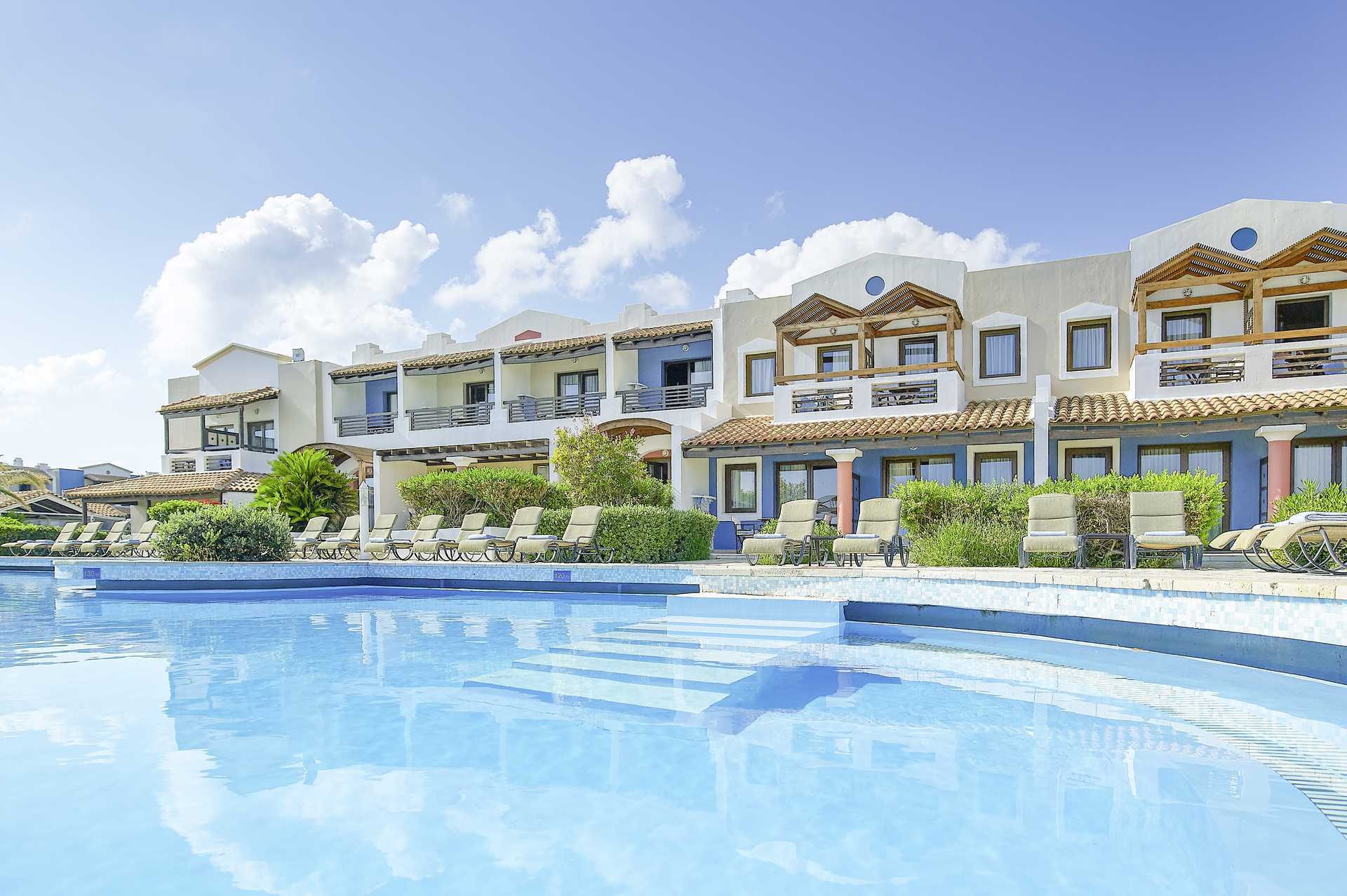 Poolområde ved Aldemar Knossos Royal i Hersonissos, Kreta.