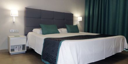 Junior-suite på hotel Las Costas i Puerto del Carmen på Lanzarote