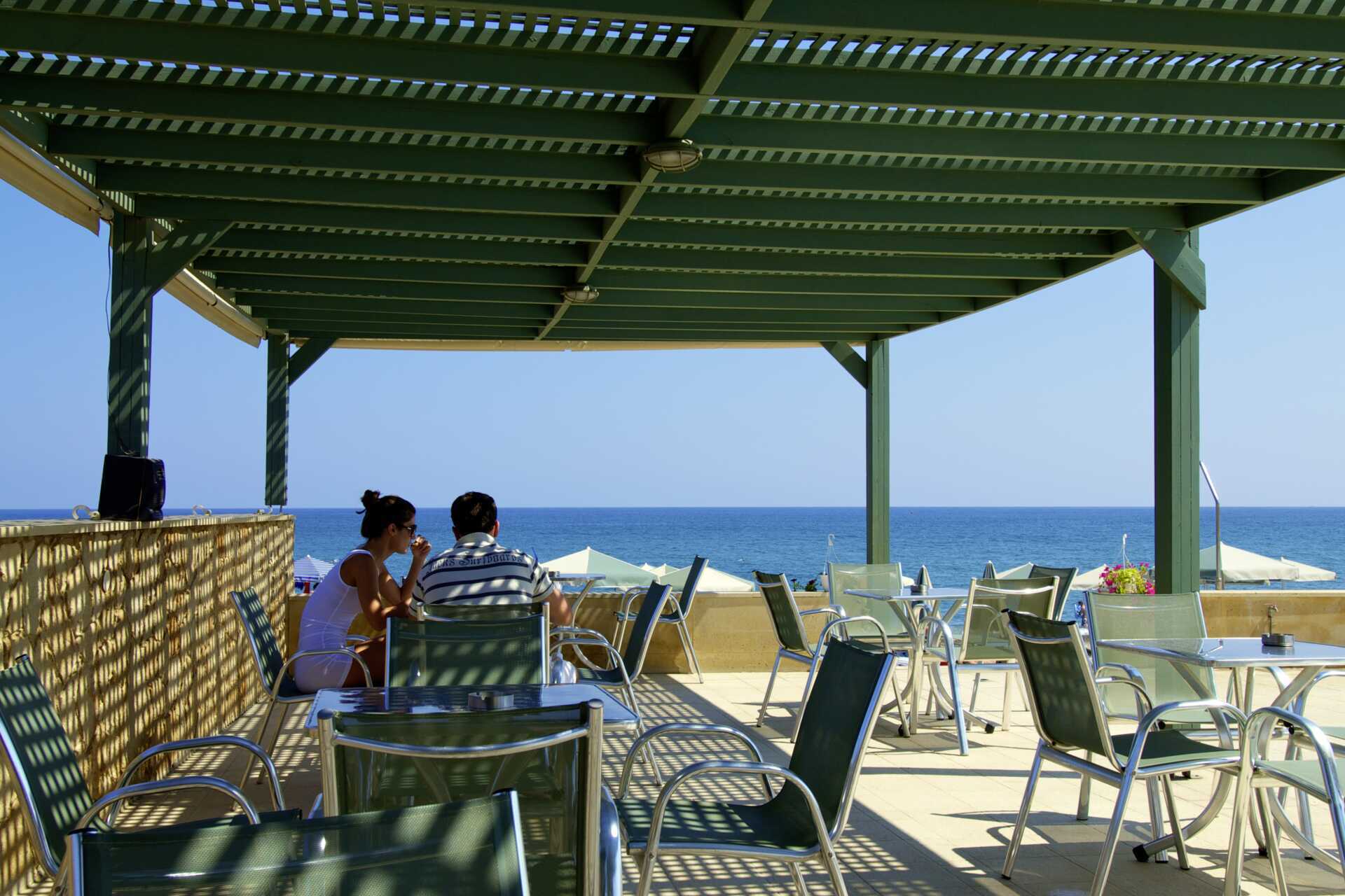 Snackbar på hotel Lissos i Platanias på Kreta, Grækenland.