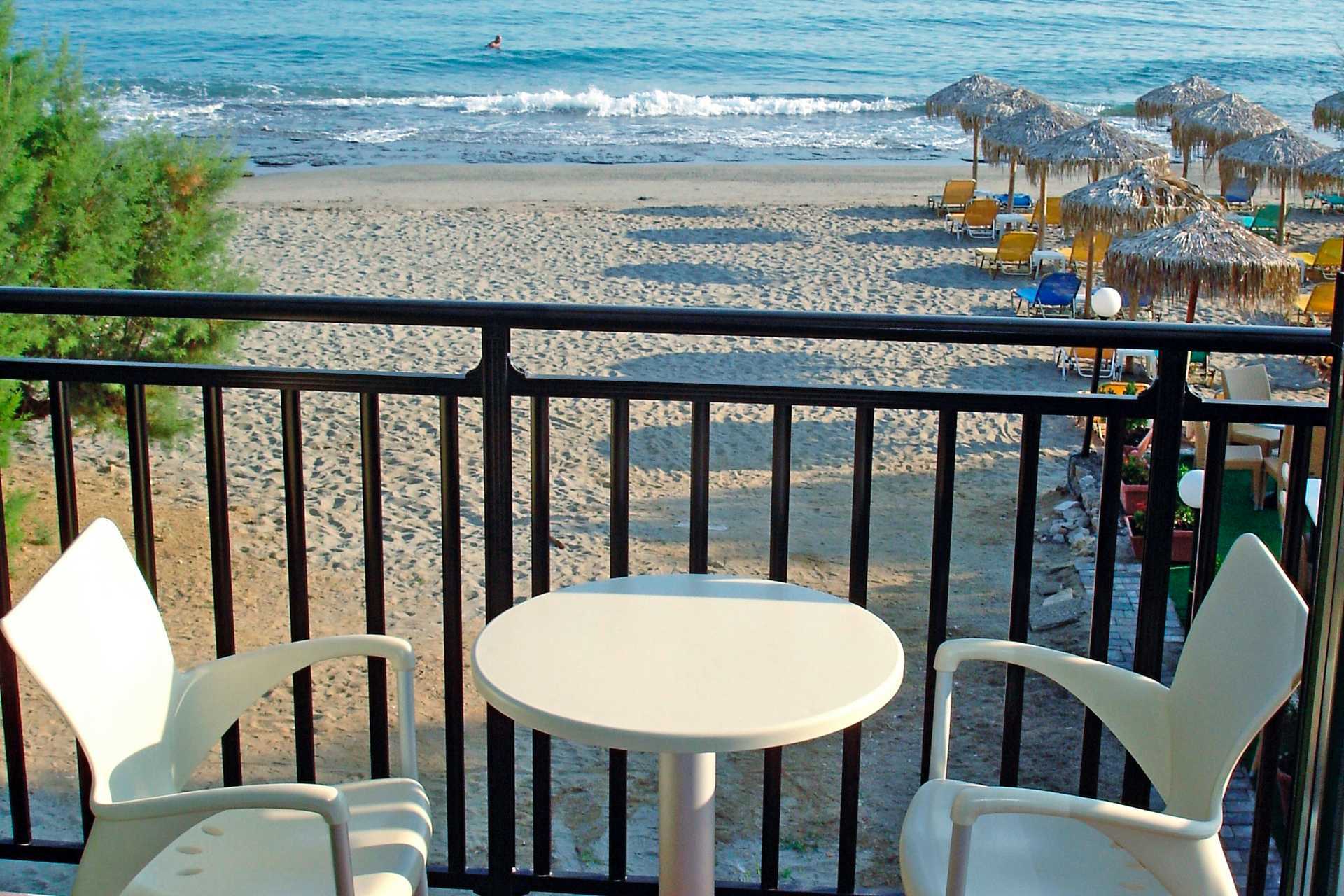 Balkon på Margarita Beach Resort G D's Hotels på Kreta, Grækenland.