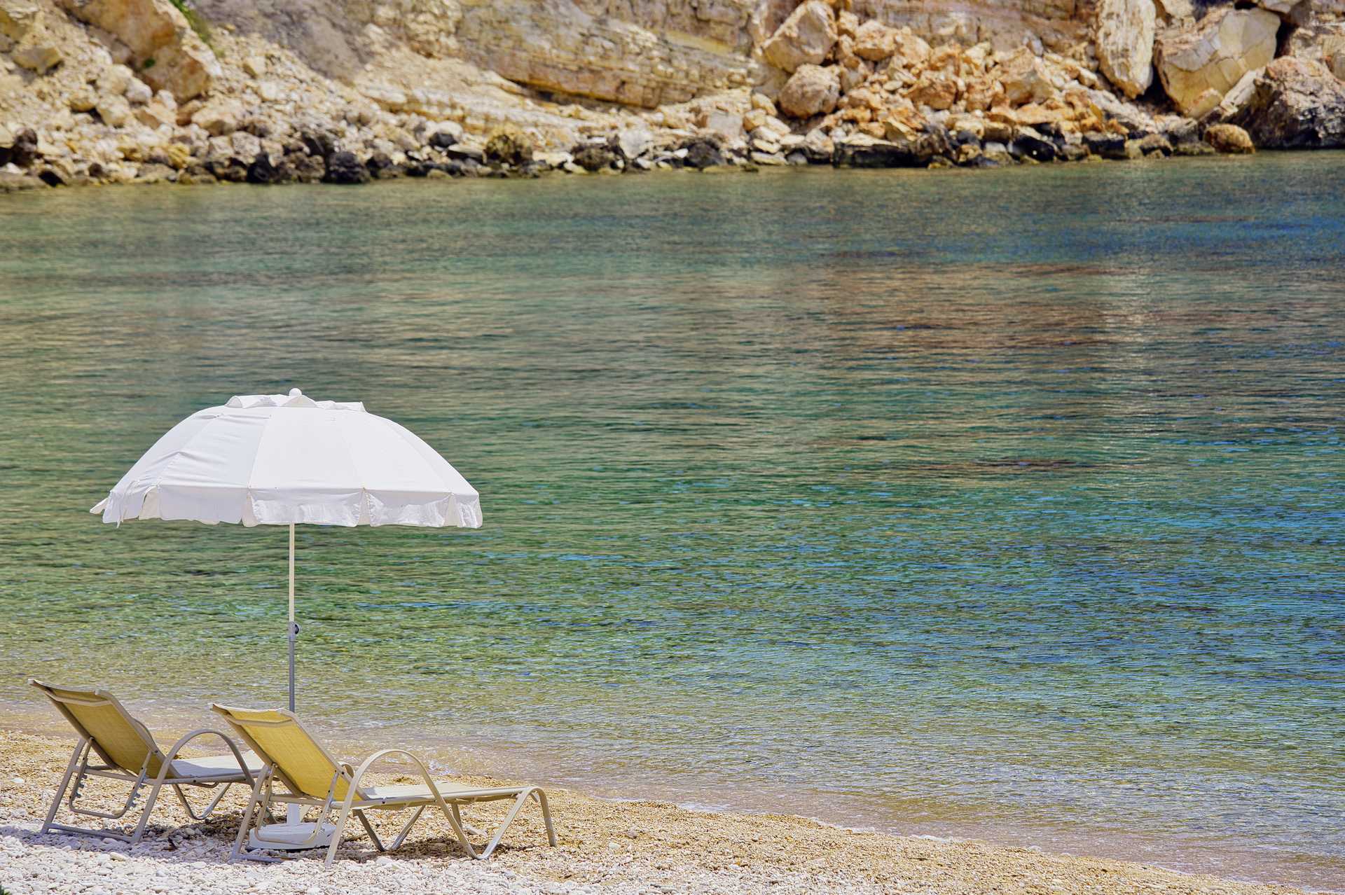 Strand på Alonissos, Grækenland