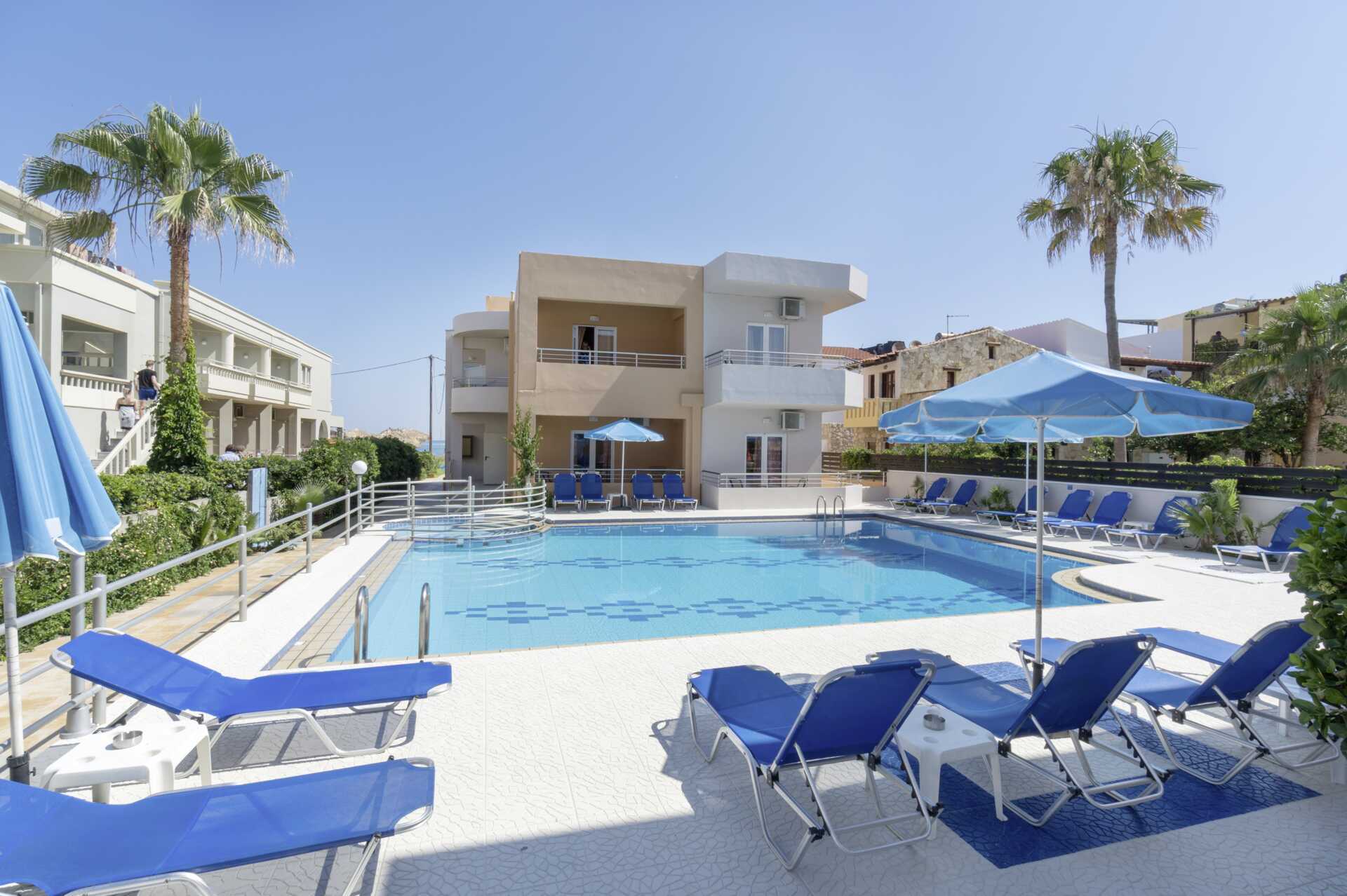 Poolområde på Hotel Mary i Platanias, Kreta.