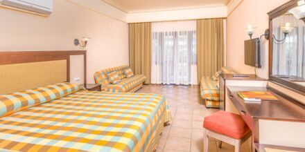 Større dobbeltværelse på Hotel Melas Holiday Village i Side, Tyrkiet.