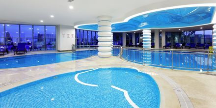Indendørs pool på hotel Melas Resort i Side, Tyrkiet.
