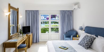 Dobbeltværelse på Mitsis Ramira Beach Hotel i Psalidi på Kos.