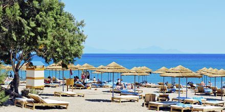 Stranden ved hotellet Mitsis Blue Domes Resort &amp; Spa i Kardamena på Kos, Grækenland.