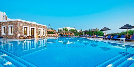 Poolområdet på Hotel Naxos Resort i Naxos by, Grækenland.