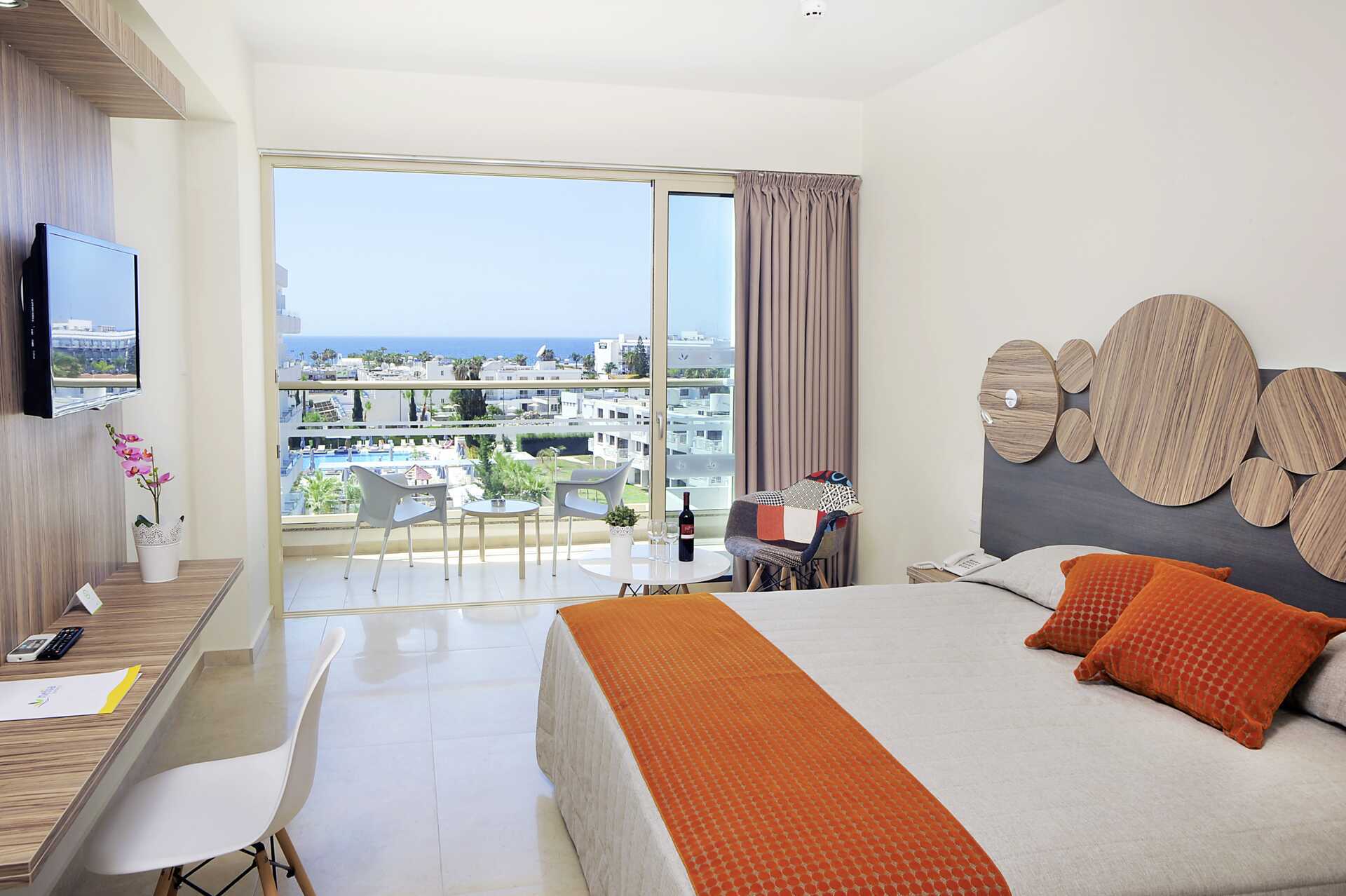Dobbeltværelse på Hotel Nelia Garden, Ayia Napa, Cypern.