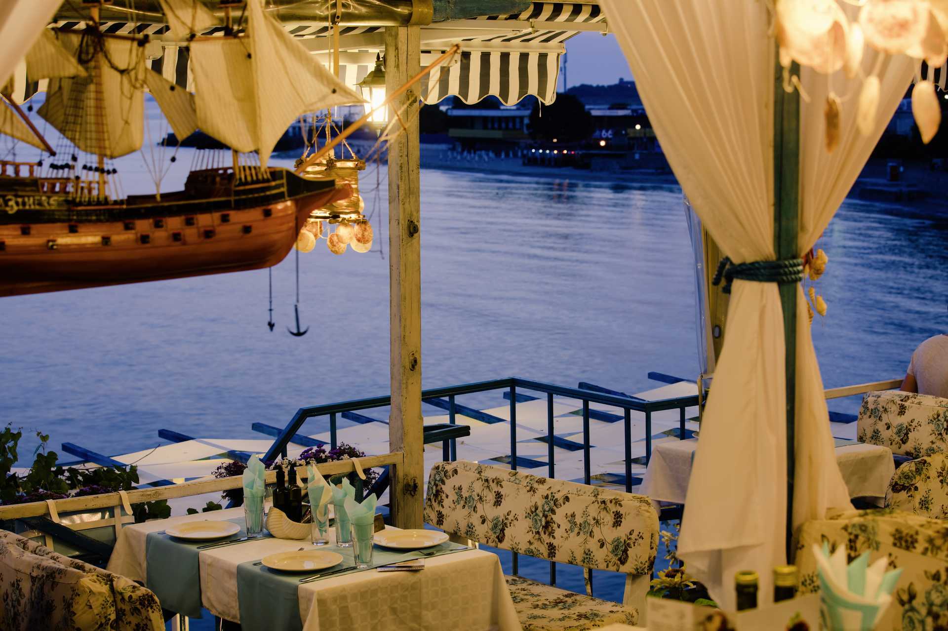 Restaurant i Nessebar, Bulgarien.