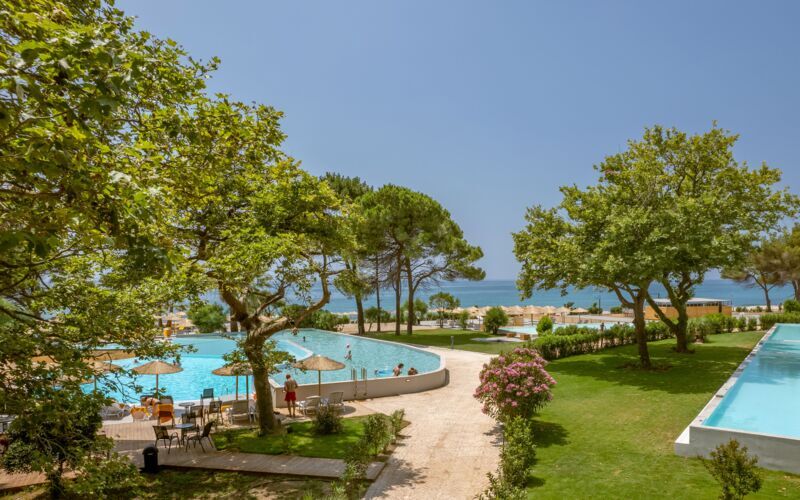 Billede av hotellet Ninos Grand Beach Hotel & Resort - nummer 1 af 26