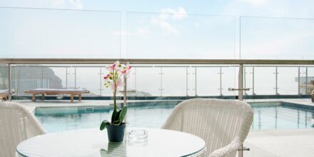 2-værelses superior lejlighed med terrasse og delvis havudsigt på Hotel Villa Magna på Gran Canaria, De Kanariske Øer, Spanien.