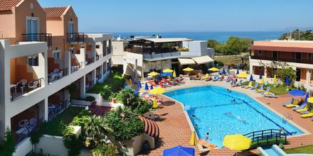 Poolområde på Hotel Pegasus på Kreta, Grækenland.
