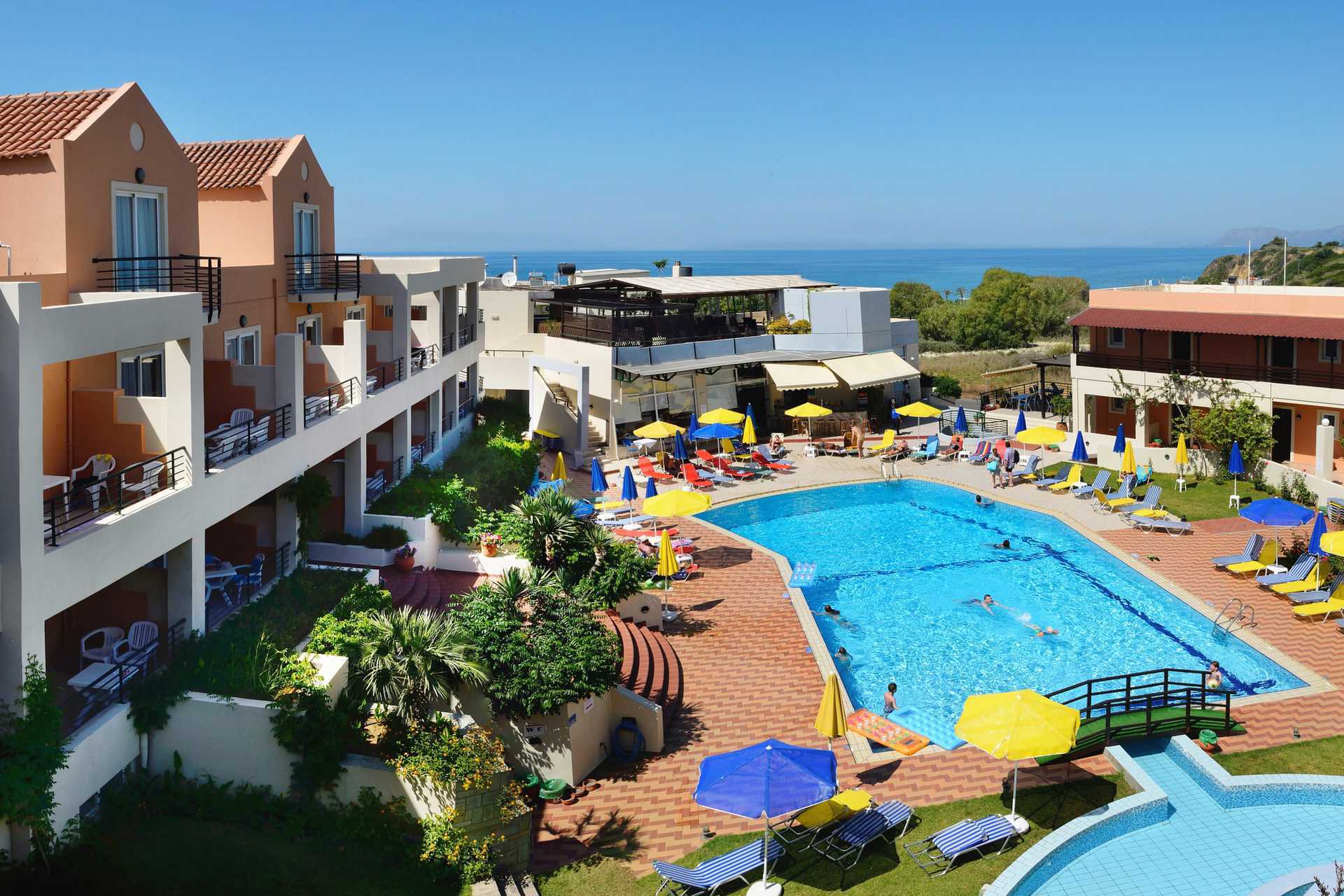 Poolområde på Hotel Pegasus på Kreta, Grækenland.