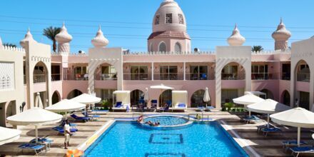Pool ved Hotel Alf Leila Wa Leila Waterpark i Hurghada.