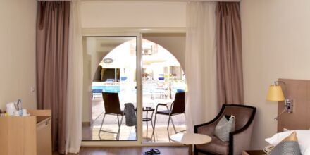 Dobbeltværelse på Hotel Alf Leila Wa Leila Waterpark i Hurghada.