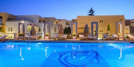 Poolområde på Hotel Platanias Mare på Kreta, Grækenland.