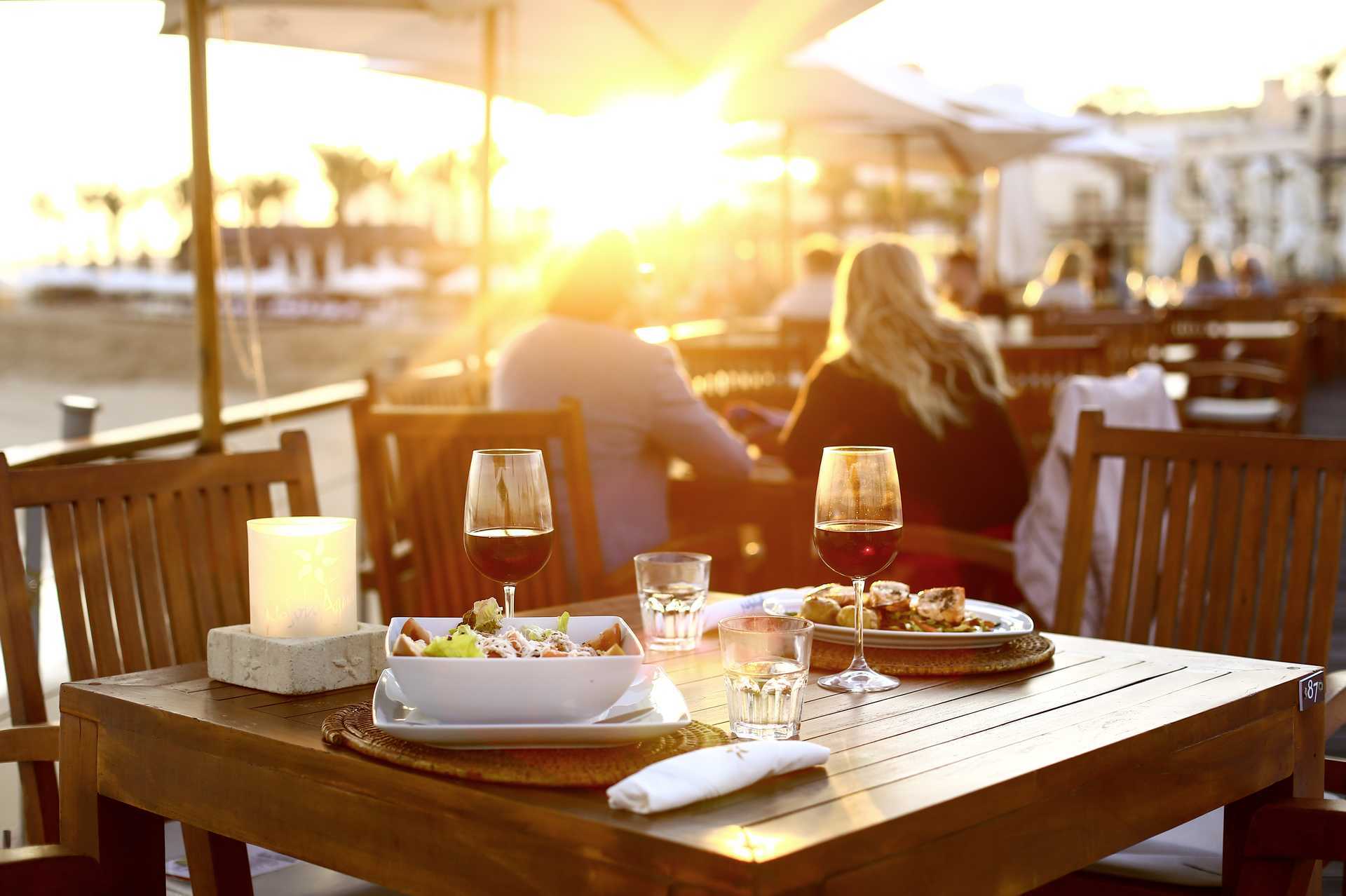 Gua beach club i Portimao på Algarvekysten, Portugal.