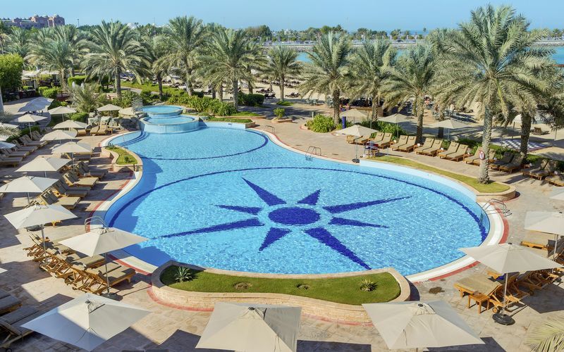Hotel Radisson Blu Hotel & Resort Abu Dhabi Corniche, Abu Dhabi.