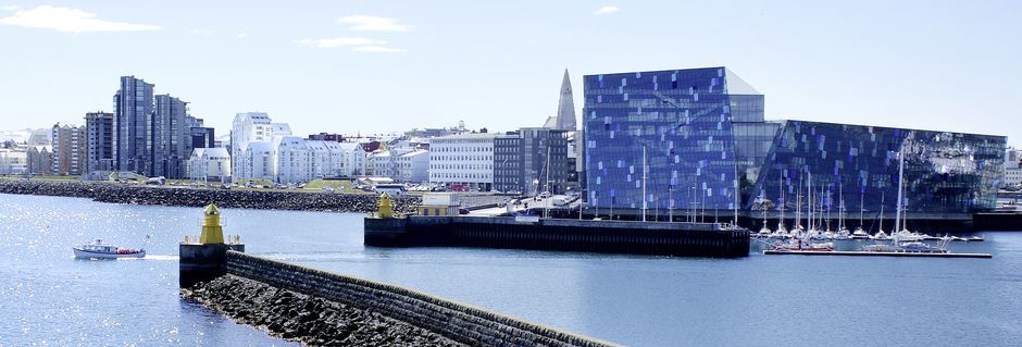 Reykjavik med det kendte operahus Harpa.