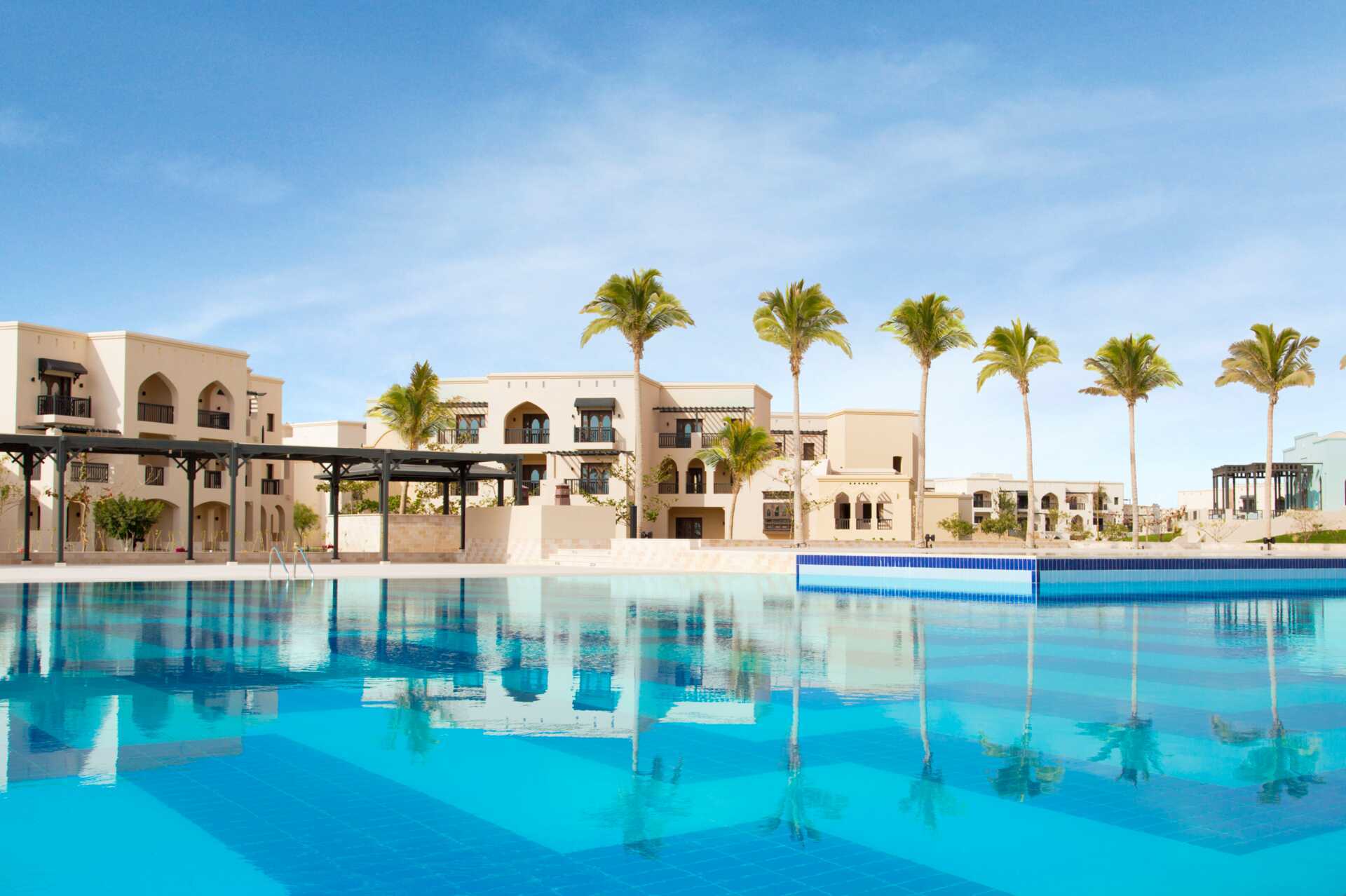 Poolområde på Salalah Rotana Resort, Oman