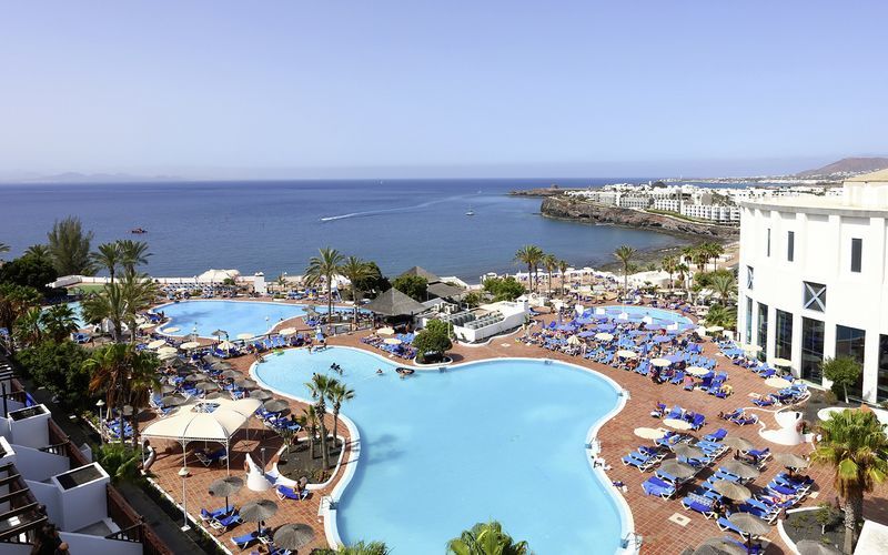 Pool på Hotel Sandos Papagayo Beach Resort på Lanzarote, De Kanariske Øer