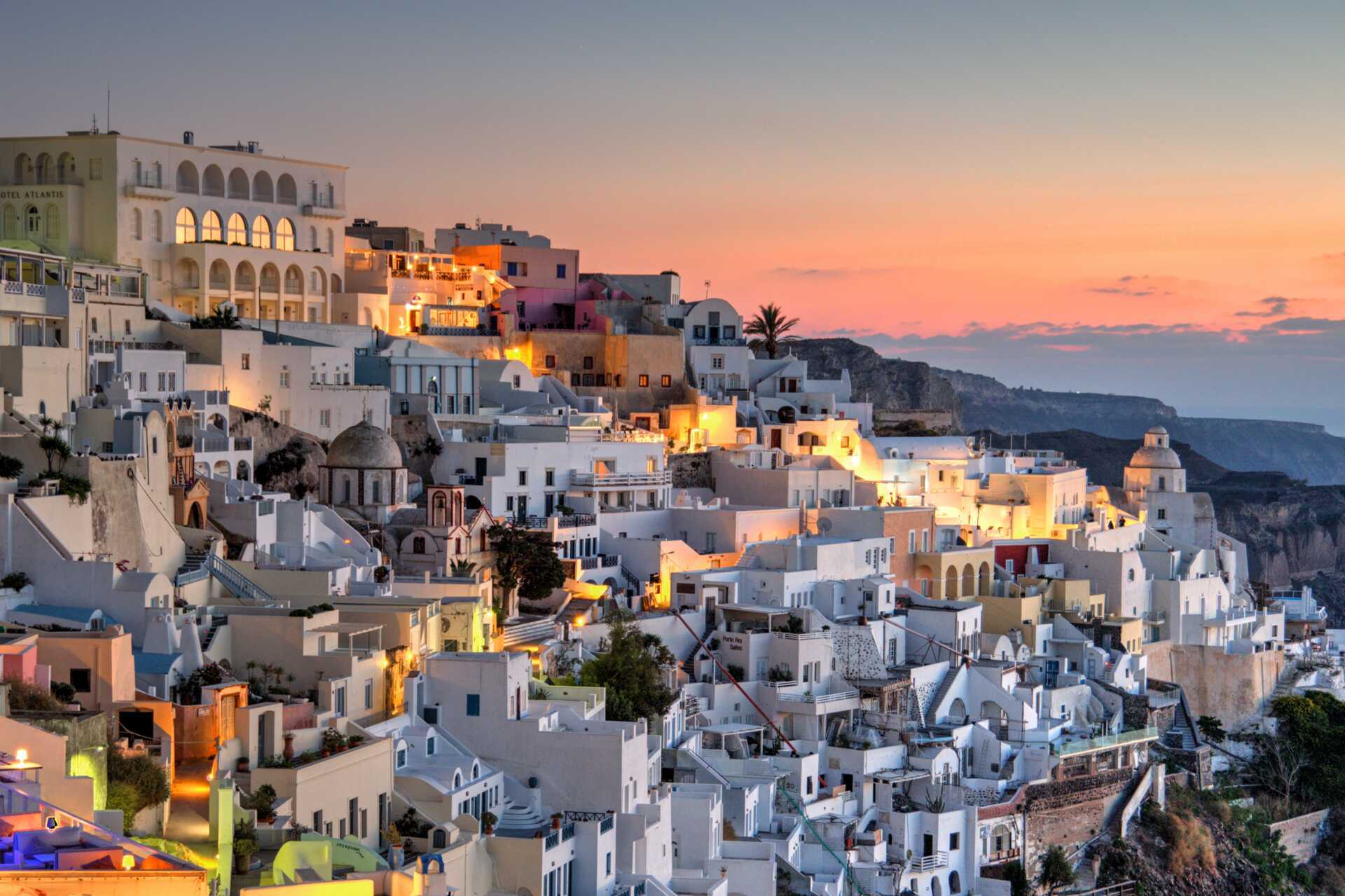 Fira på Santorini, Grækenland.