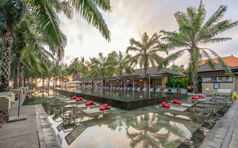 Poolområde på Hotel Segara Village, Bali, Indonesien.