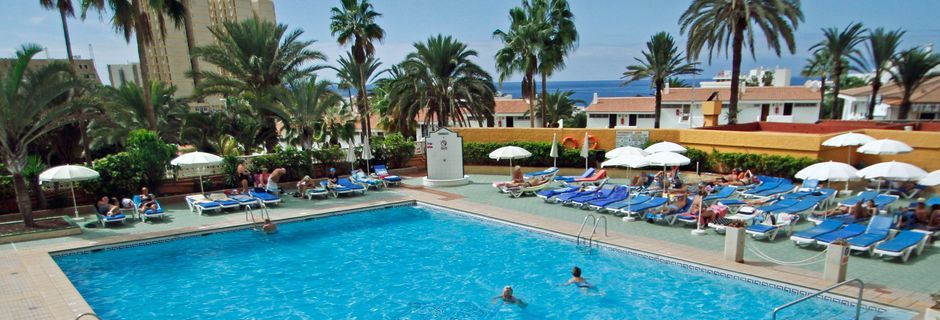 Pool på Hotel Servatur Caribe i Playa de las Americas på Tenerife.