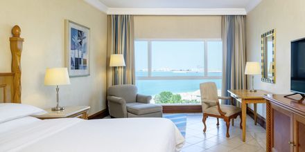 Deluxe-værelser på Sheraton Jumeirah Beach Resort i Dubai, De Forenede Arabiske Emirater.