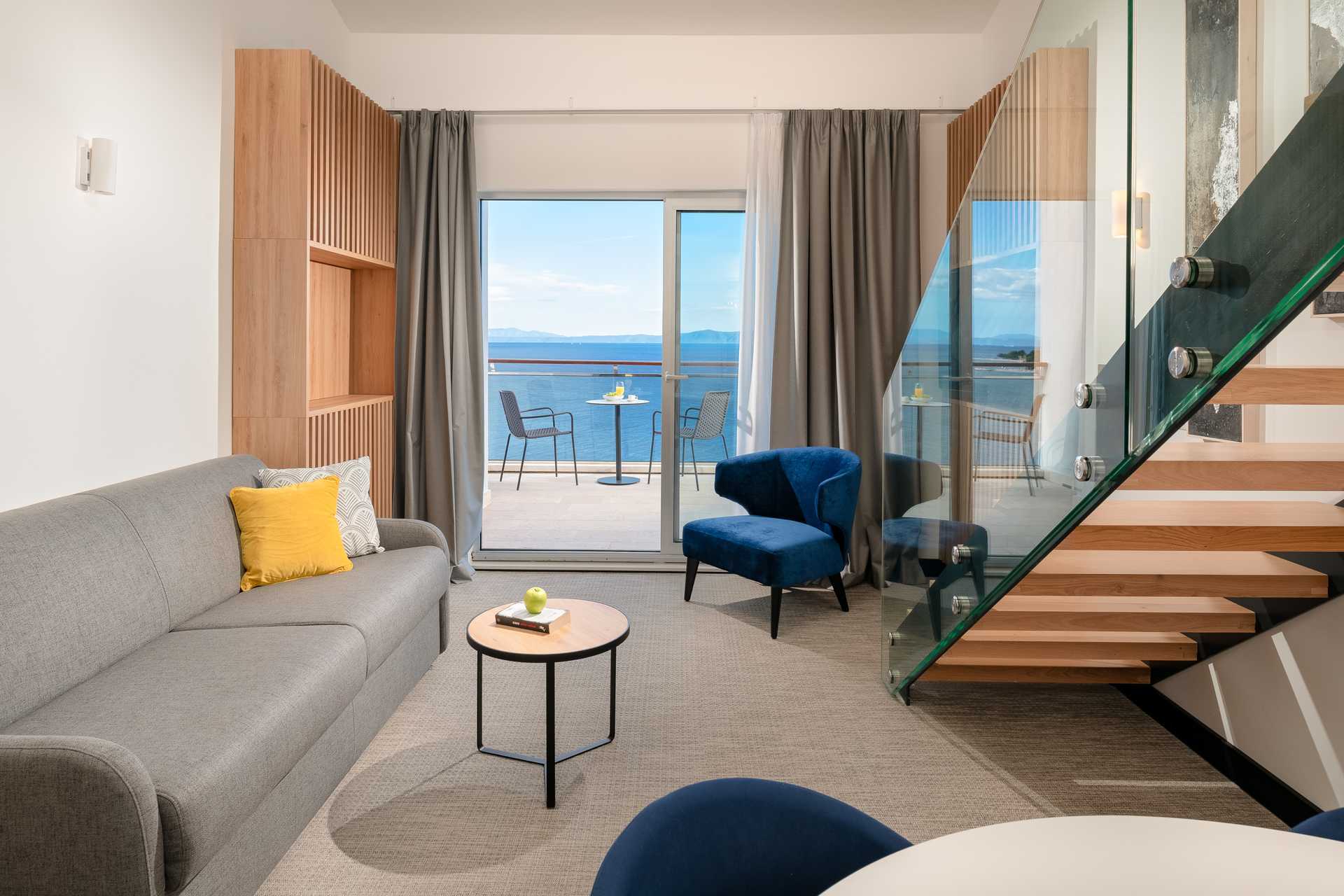 Skitsetegning af 1-værelses lejlighed i etage på Hotel Anna Noemia i Baska Voda, Kroatien.