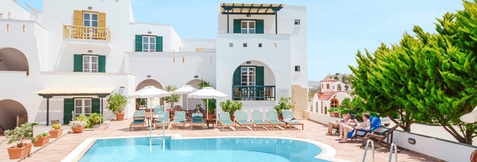 Poolområde på Hotel Spiros i Naxos by, Grækenland