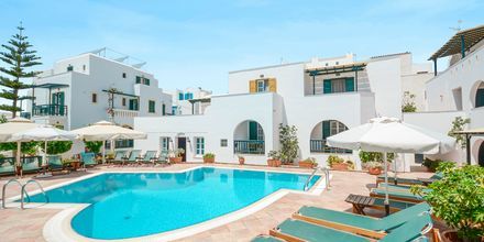 Poolområde på Hotel Spiros i Naxos by, Grækenland