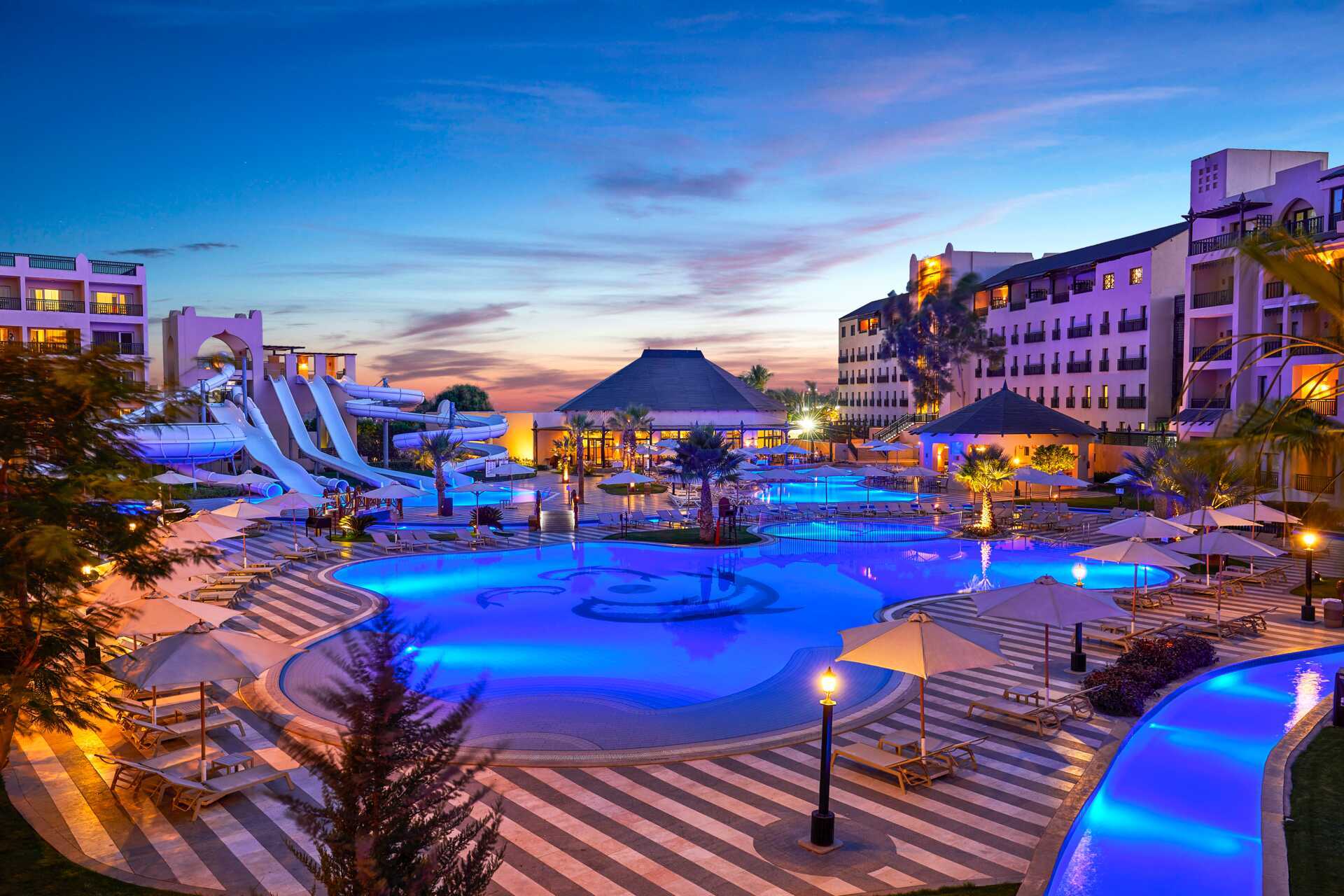 Poolområdet på hotel Steigenberger Aqua Magic i Hurghada, Egypten.
