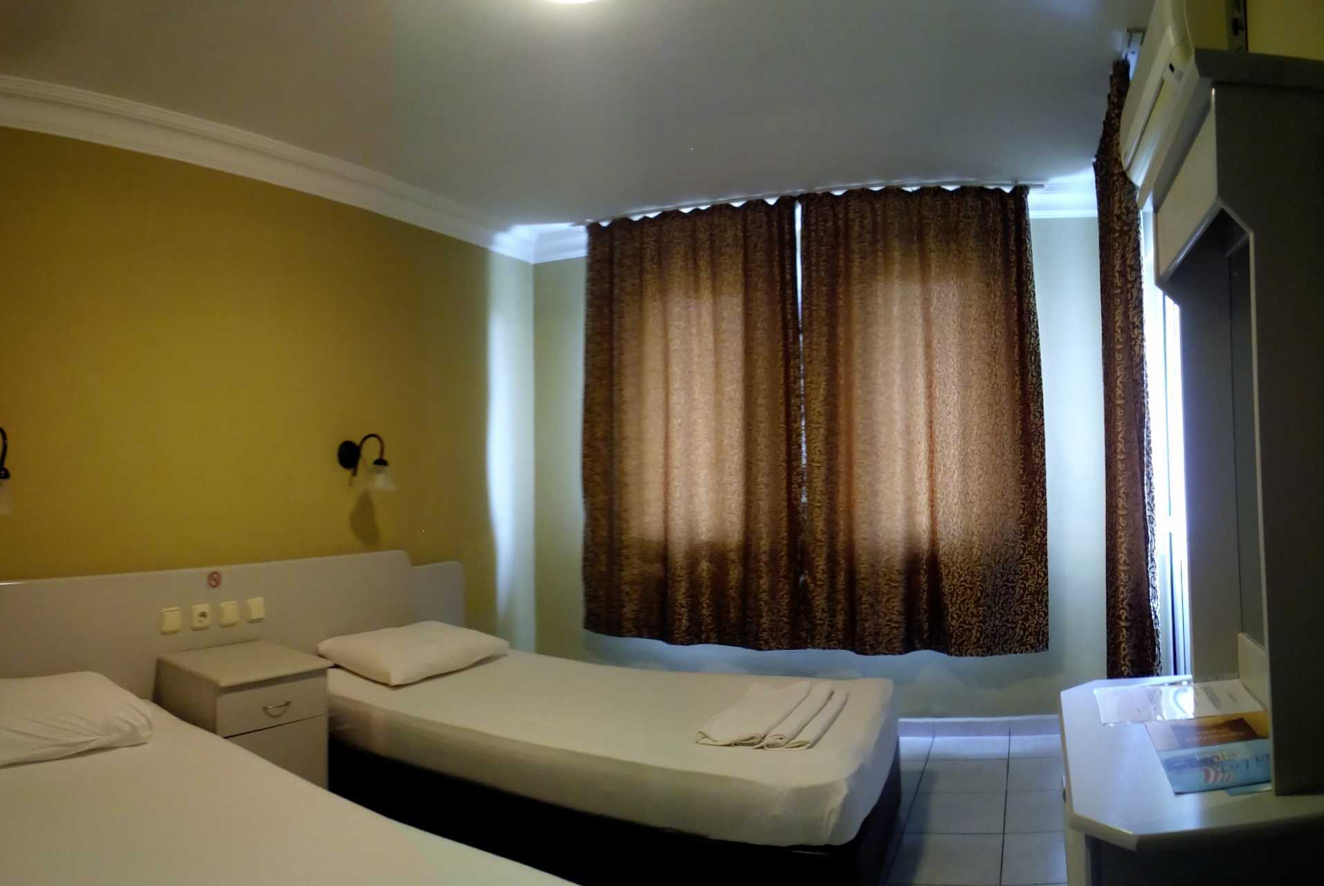 Større 2-værelses lejlighed på Hotel Sailor i Alanya, Tyrkiet.