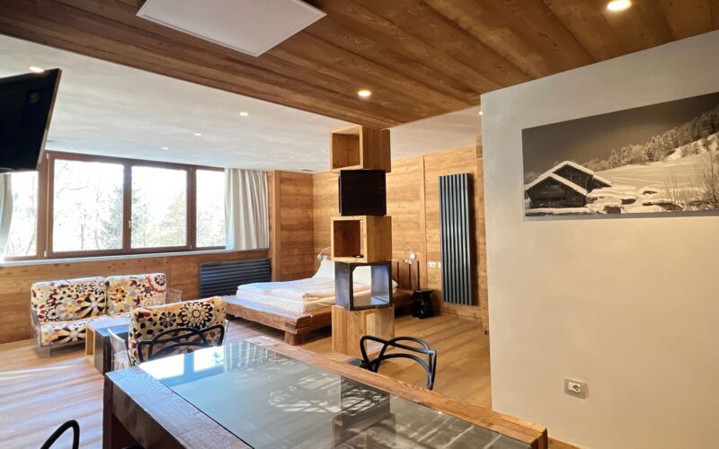 Mh Olen Hotel